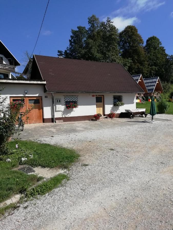 Apartma Pr' Vok Лесце Екстер'єр фото